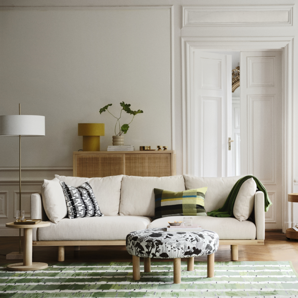 IKEA Stockholm Collection Sofa hellbeige und Kommode aus Holz